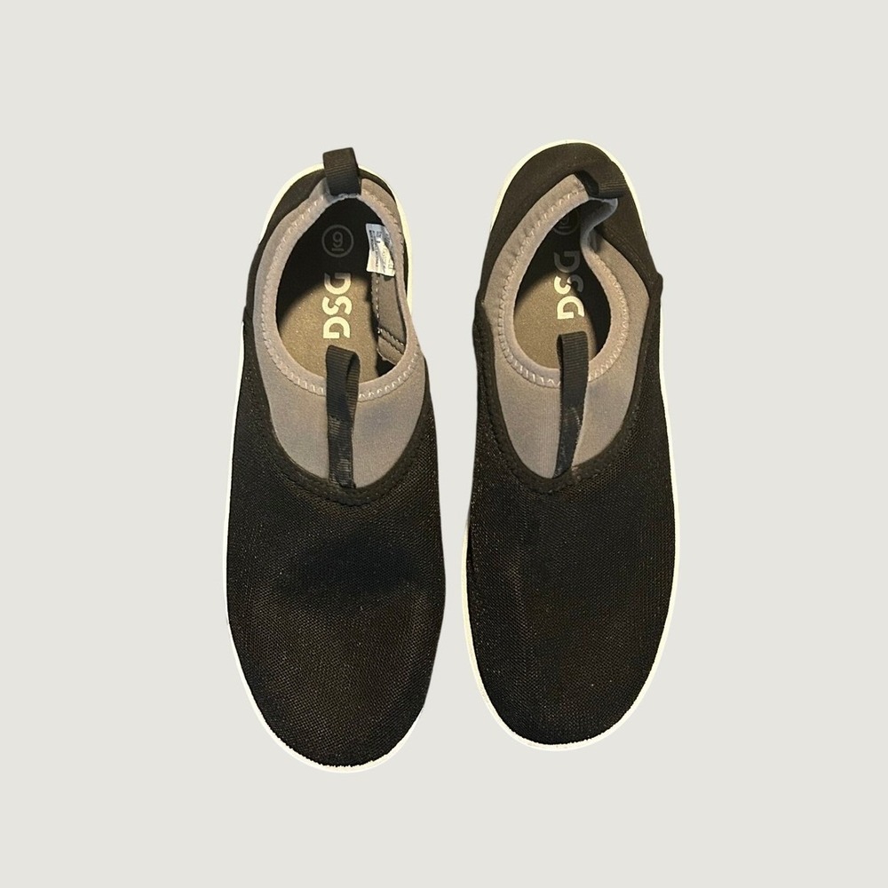 DSG Womens Core Water Shoes Black Grey Slip On Aqua Socks Size 9